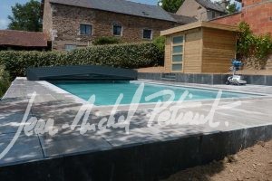 Piscine et jardin en réaménagement
